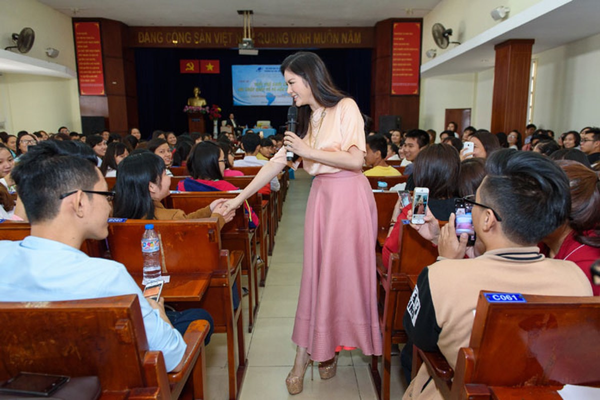 Ly Nha Ky tiet lo chuyen tung song trong nha tinh nghia-Hinh-10